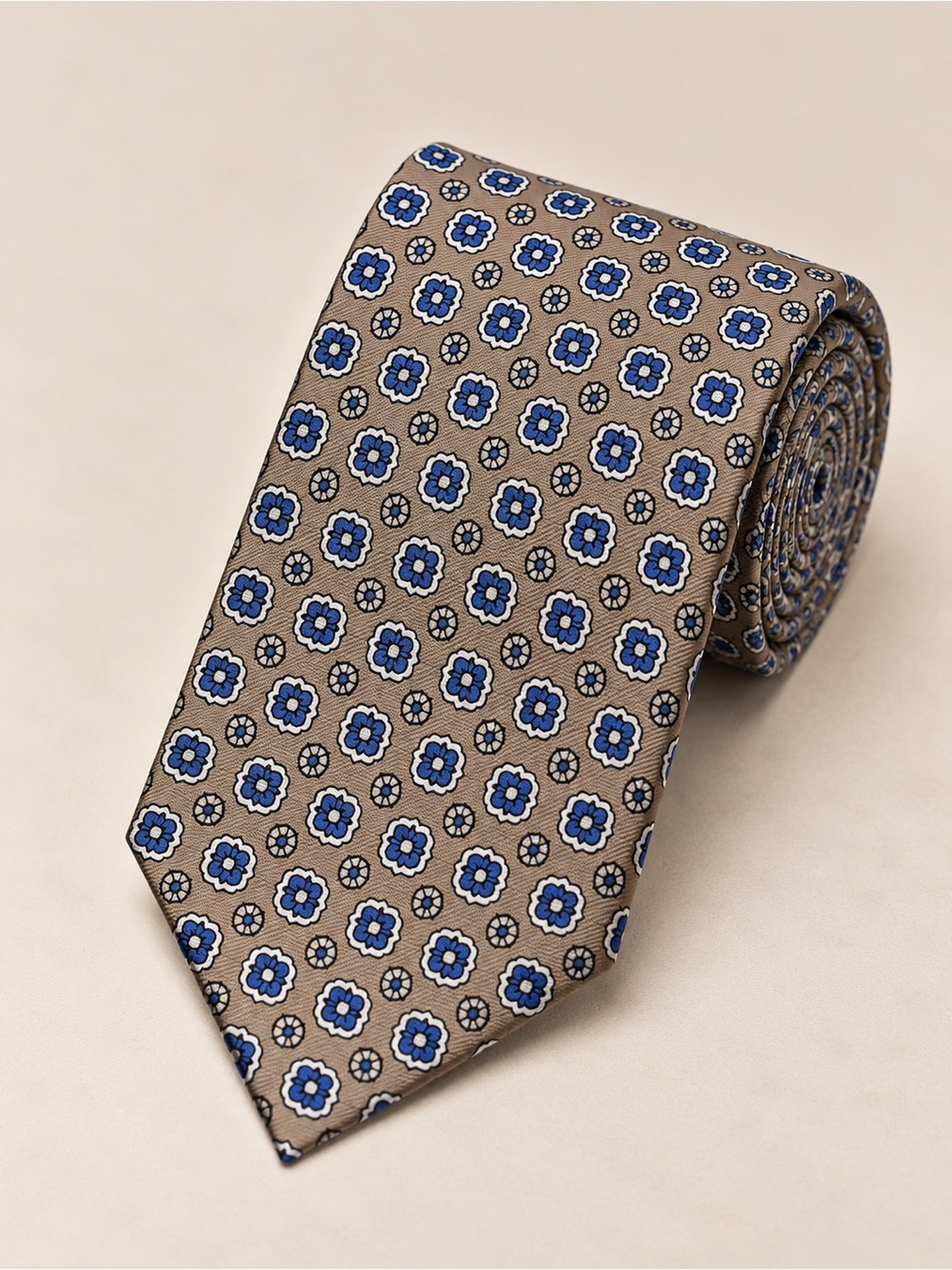 Faconnable Silk Tie Beige Blue Medallion Print Made in Italy Business Luxury